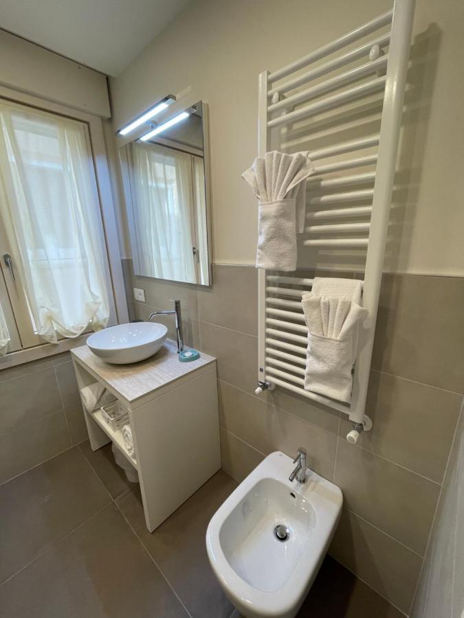 Lucia Holiday Apartments Lazise Exterior photo